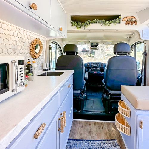 Simple Yet Beautiful Kitchen: 2017 Dodge Ram ProMaster Sprinter Van